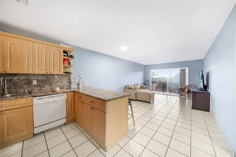 8005 Lake Drive Doral FL 33166
