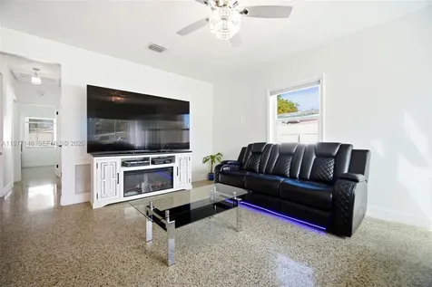 1455 NE 180th Street North Miami Beach FL 33162