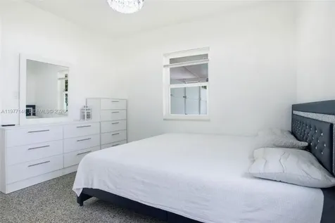 1455 NE 180th Street North Miami Beach FL 33162