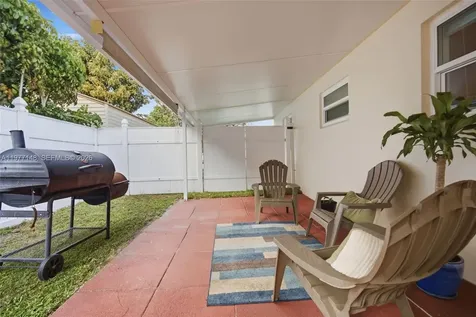 1455 NE 180th Street North Miami Beach FL 33162