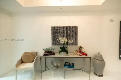 851 NE 1st Avenue Miami FL 33132