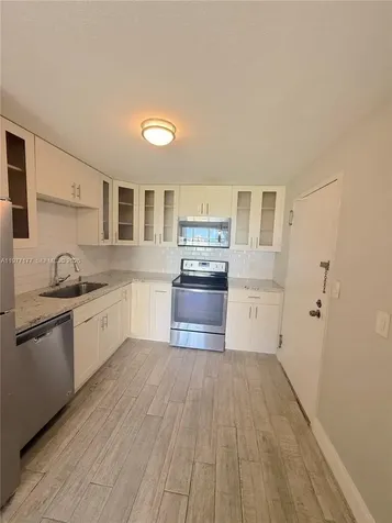 5750 Collins Avenue Miami Beach FL 33140