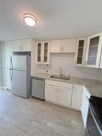 5750 Collins Avenue Miami Beach FL 33140