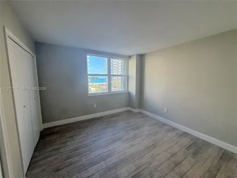 5750 Collins Avenue Miami Beach FL 33140