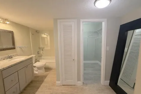 5750 Collins Avenue Miami Beach FL 33140