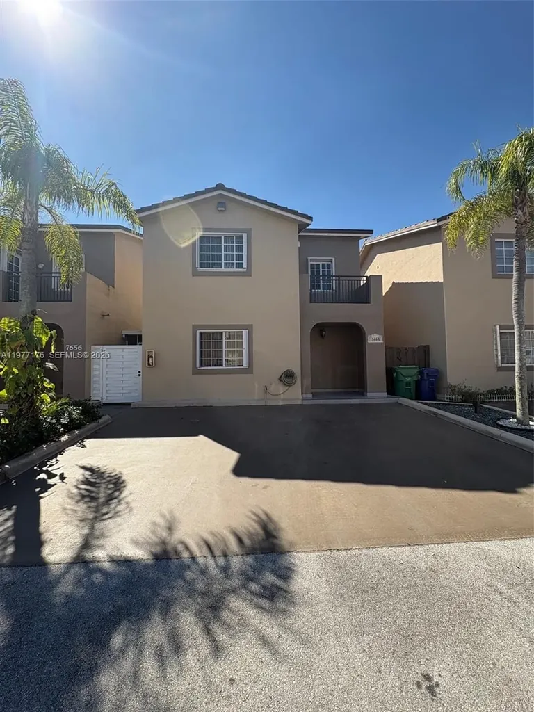 7664 NW 182nd Terrace Hialeah FL 33015