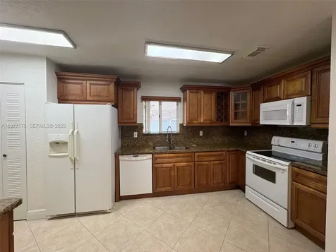 7664 NW 182nd Terrace Hialeah FL 33015