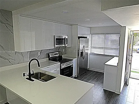 3591 Inverrary Drive Lauderhill FL 33319