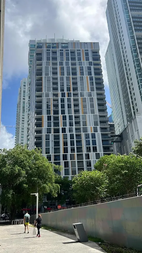 31 SE 6th Street Miami FL 33131