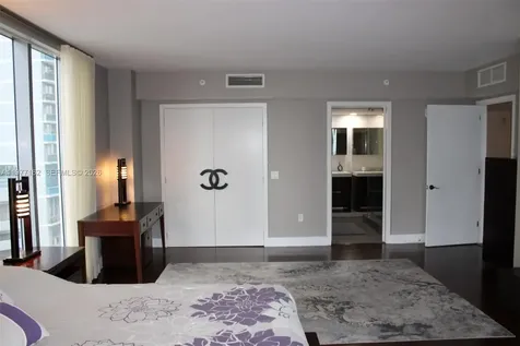 31 SE 6th Street Miami FL 33131