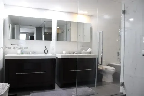 31 SE 6th Street Miami FL 33131