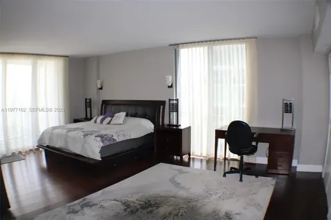 31 SE 6th Street Miami FL 33131