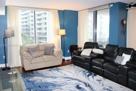 31 SE 6th Street Miami FL 33131