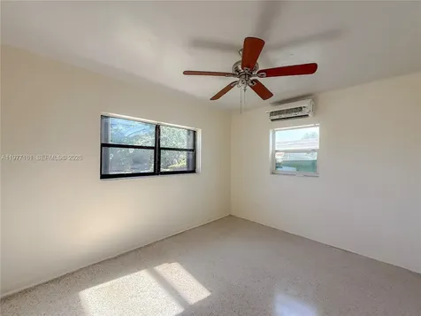 1141 NE 154th Terrace North Miami Beach FL 33162