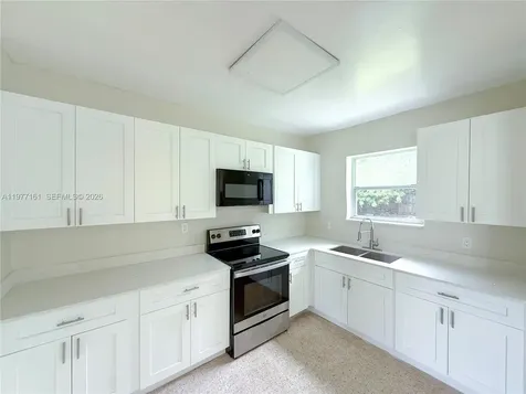 1141 NE 154th Terrace North Miami Beach FL 33162