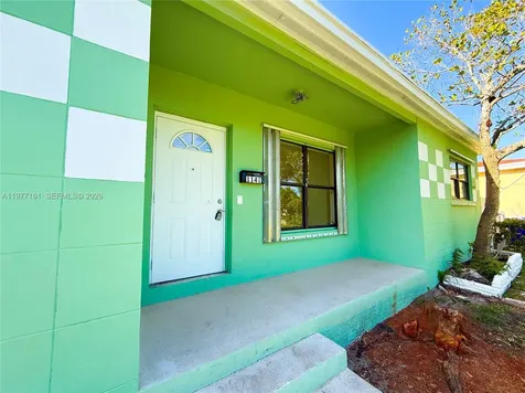 1141 NE 154th Terrace North Miami Beach FL 33162