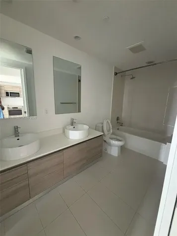 121 NE 34th Street Miami FL 33137