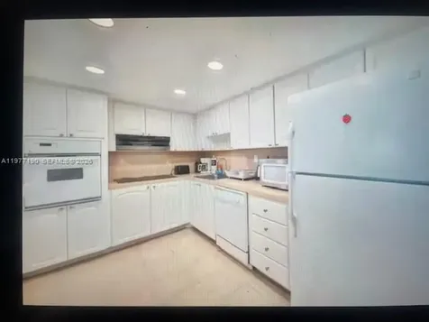 19370 Collins Avenue Sunny Isles Beach FL 33160