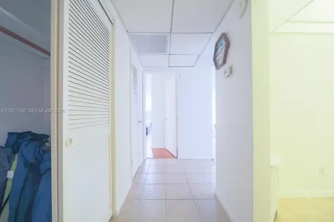 19370 Collins Avenue Sunny Isles Beach FL 33160