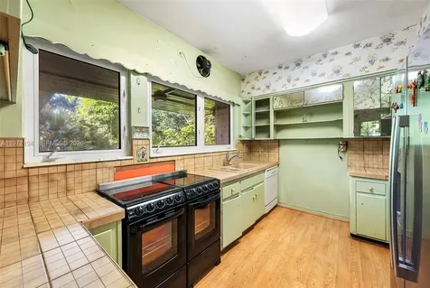 701 SW 27th Road Miami FL 33129