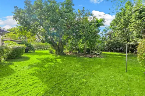 701 SW 27th Road Miami FL 33129