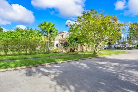 701 SW 27th Road Miami FL 33129