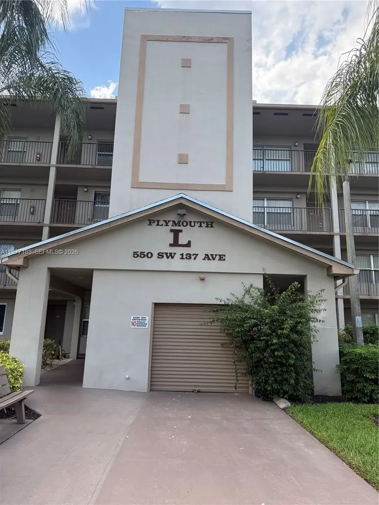 Pembroke Pines FL 33027
