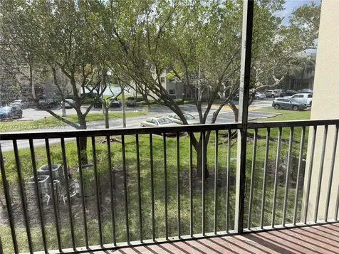 Pembroke Pines FL 33027