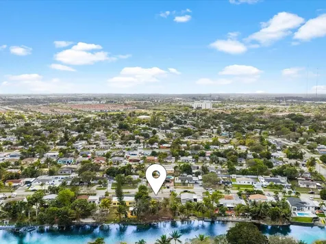 4331 SW 31st Drive West Park FL 33023