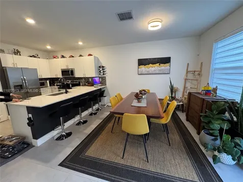 2604 SE 19th Street Homestead FL 33035