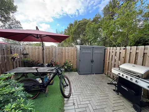 2604 SE 19th Street Homestead FL 33035