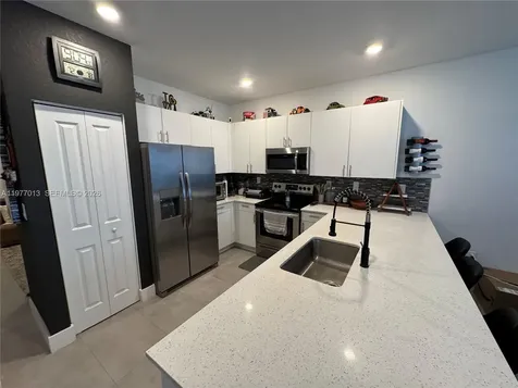 2604 SE 19th Street Homestead FL 33035