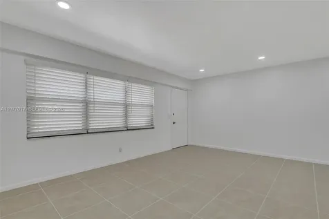 251 SW 132nd Way Pembroke Pines FL 33027