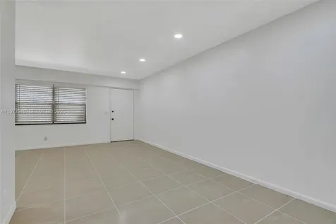 251 SW 132nd Way Pembroke Pines FL 33027