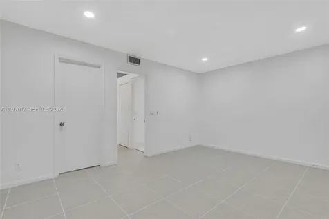 251 SW 132nd Way Pembroke Pines FL 33027