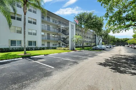 251 SW 132nd Way Pembroke Pines FL 33027