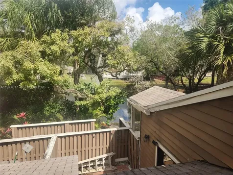 7184 Sportsmans Drive North Lauderdale FL 33068