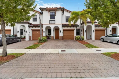 10268 NW 88th Terrace Doral FL 33178
