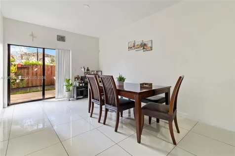 10268 NW 88th Terrace Doral FL 33178