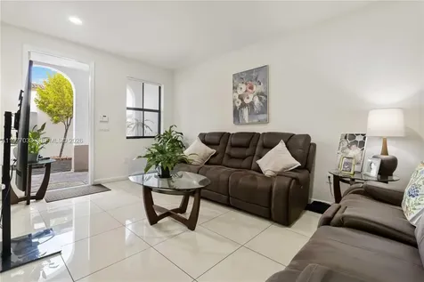 10268 NW 88th Terrace Doral FL 33178