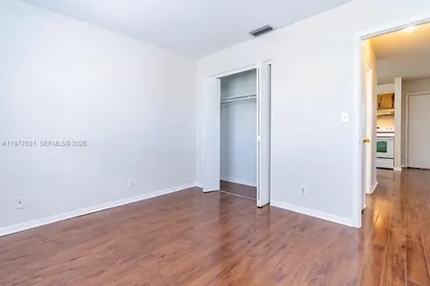 5192 NE 6th Avenue Oakland Park FL 33334