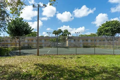 5192 NE 6th Avenue Oakland Park FL 33334