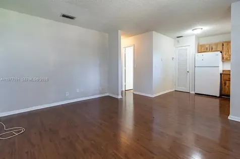 5192 NE 6th Avenue Oakland Park FL 33334
