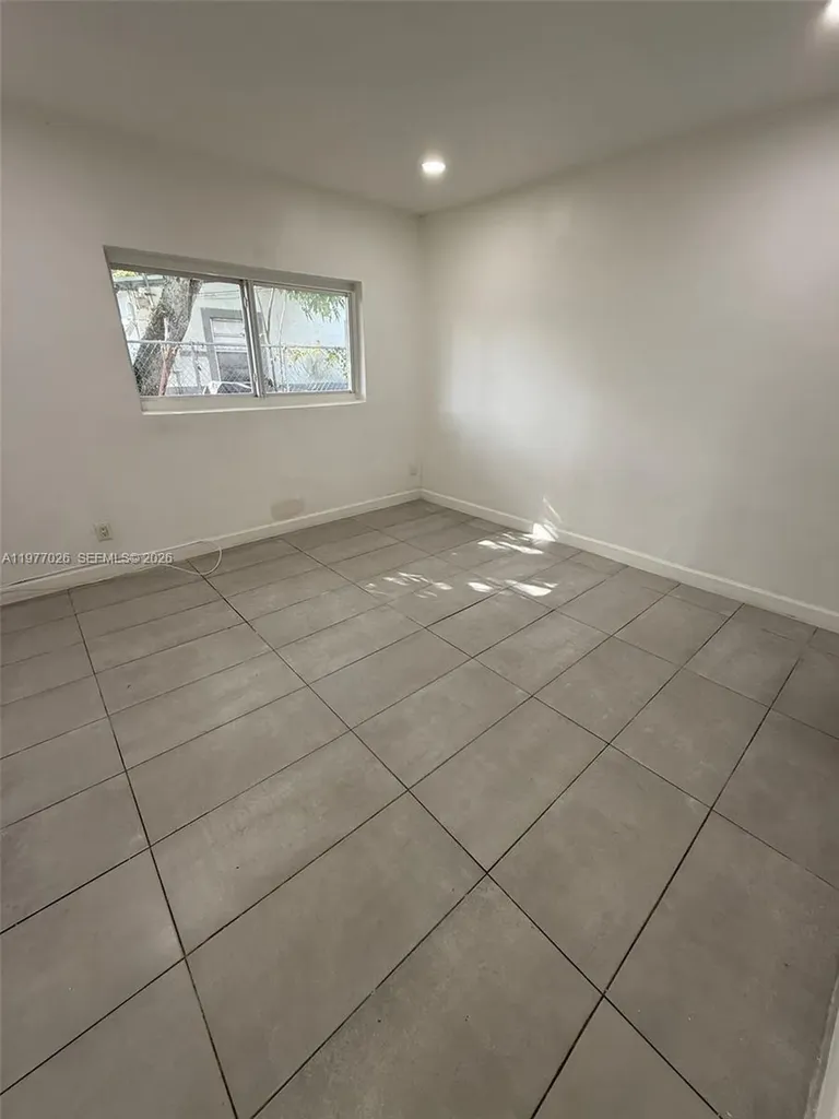 504 NW 15th Avenue Fort Lauderdale FL 33311