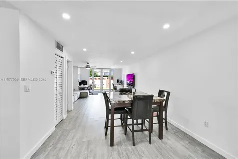 14145 Kendale Lakes Circle Miami FL 33183