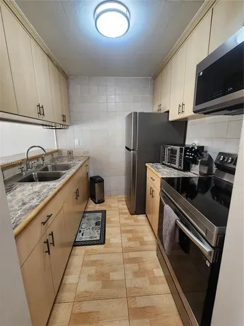 8000 SW 149th Avenue Miami FL 33193