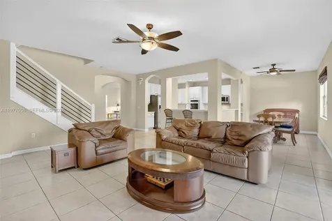 19151 N Hibiscus Street Weston FL 33332
