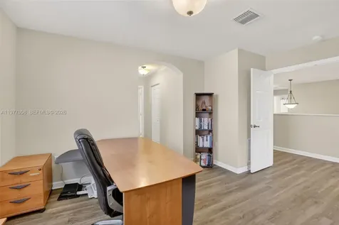 19151 N Hibiscus Street Weston FL 33332
