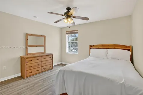 19151 N Hibiscus Street Weston FL 33332