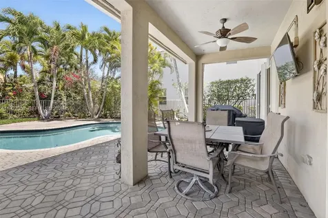 19151 N Hibiscus Street Weston FL 33332